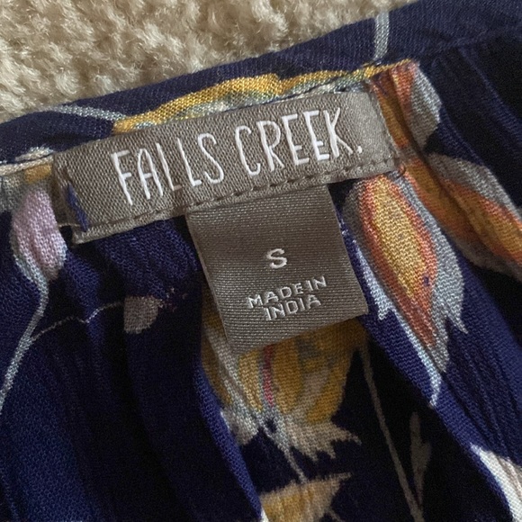 Falls creek size small dress - Picture 8 of 10
